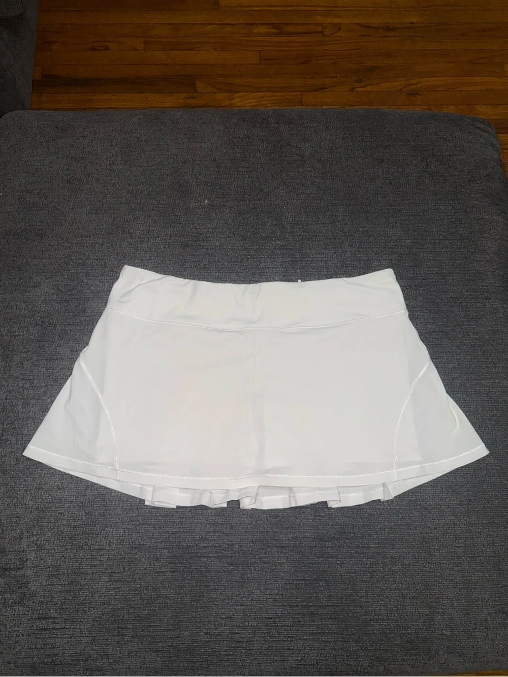Lululemon Pace Rival White Tennis Skirt Skort Size 12 Regular Pleated Back